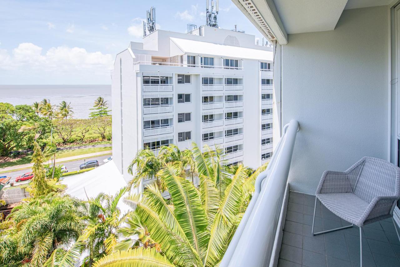 Cairns Harbourside Hotel Exterior foto